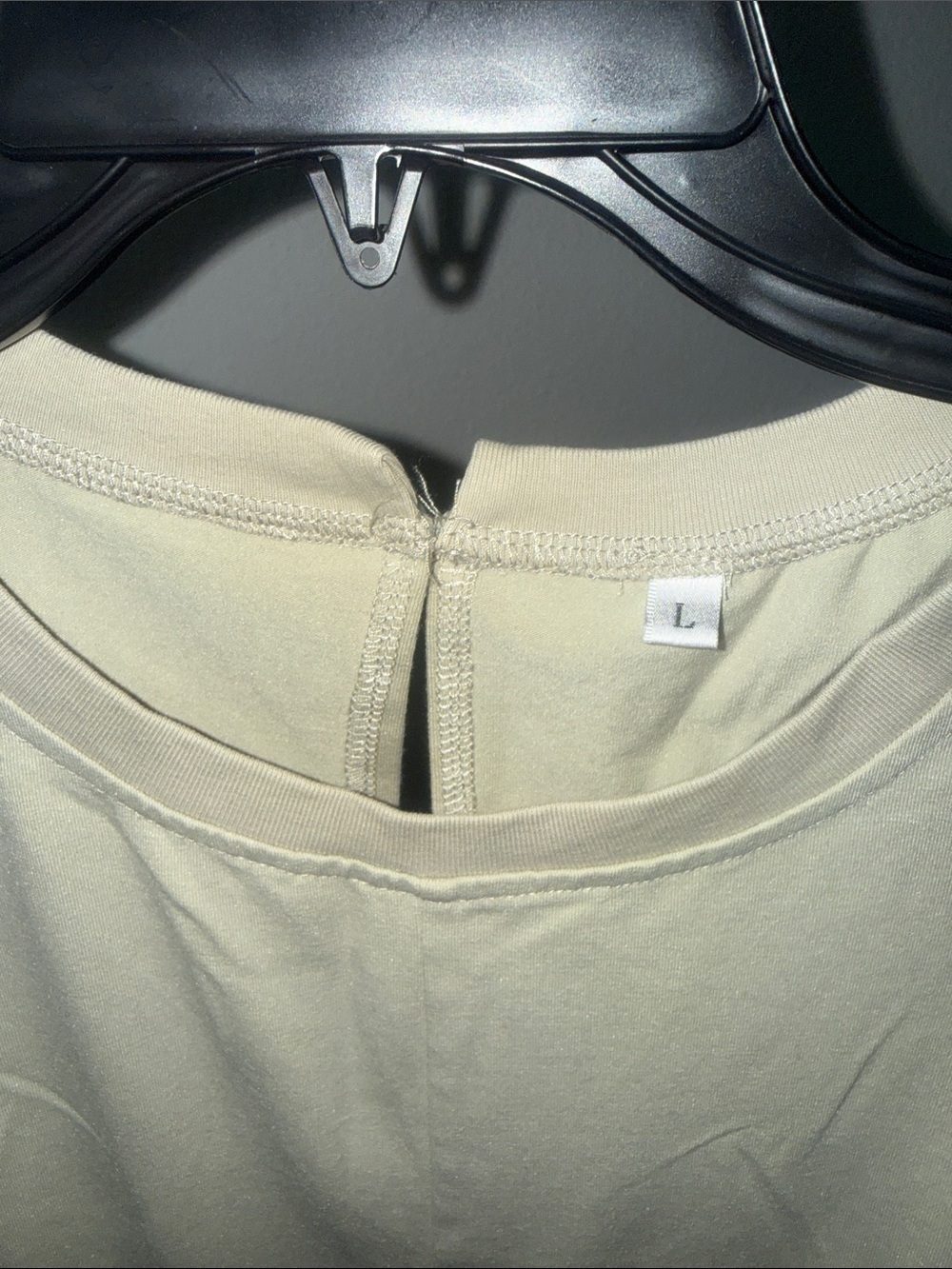 Cream Sleeveless romper with Front Pockets - Picture 3 of 3